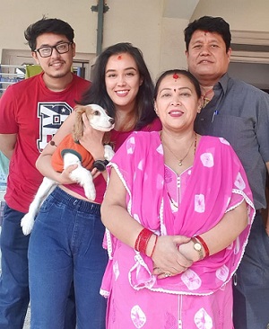 Jyotsna yogi with father mother and brother