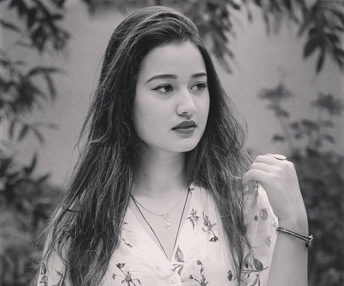 riyasha dahal photo
